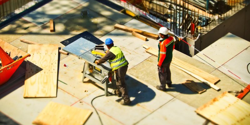 Empresas da construção civil ajustam jornadas para superar Covid-19