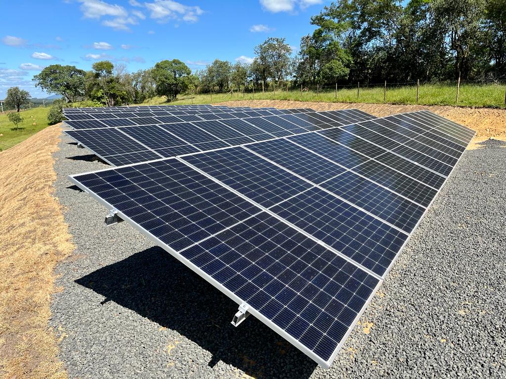 Grupo Açotubo instala energia solar fotovoltaica nas filiais do Paraná e de Minas Gerais e reforça compromisso com a agenda ambiental