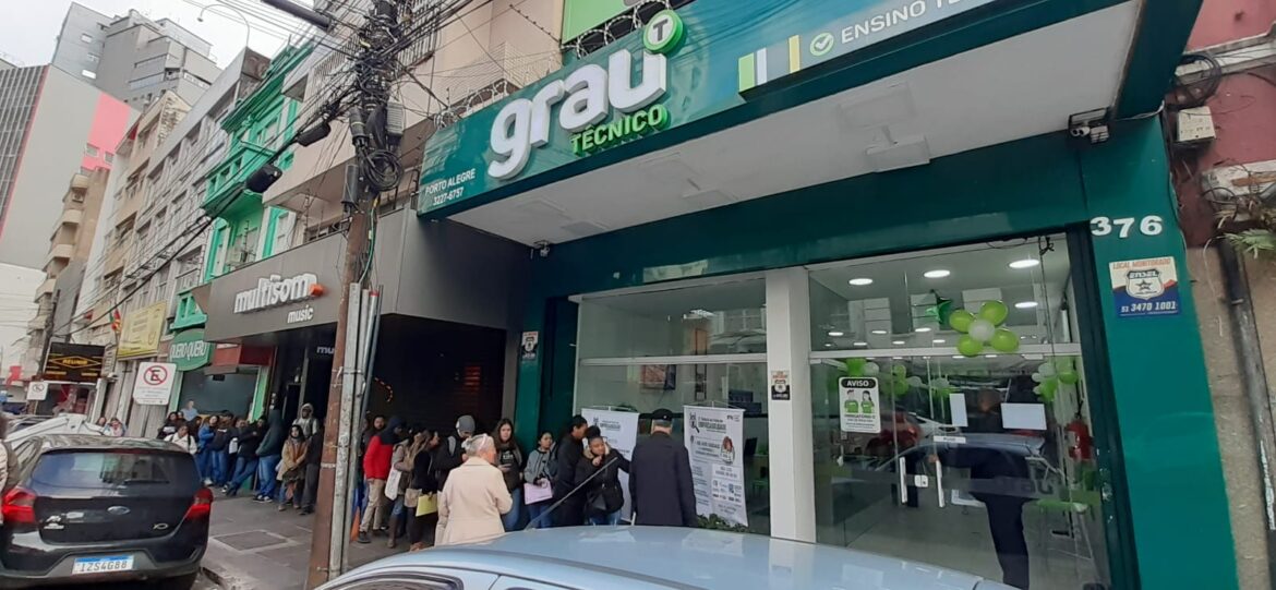 Com mais de 800 vagas de emprego e estágio, Grau Técnico Porto Alegre realiza Feira de Empregabilidade gratuita