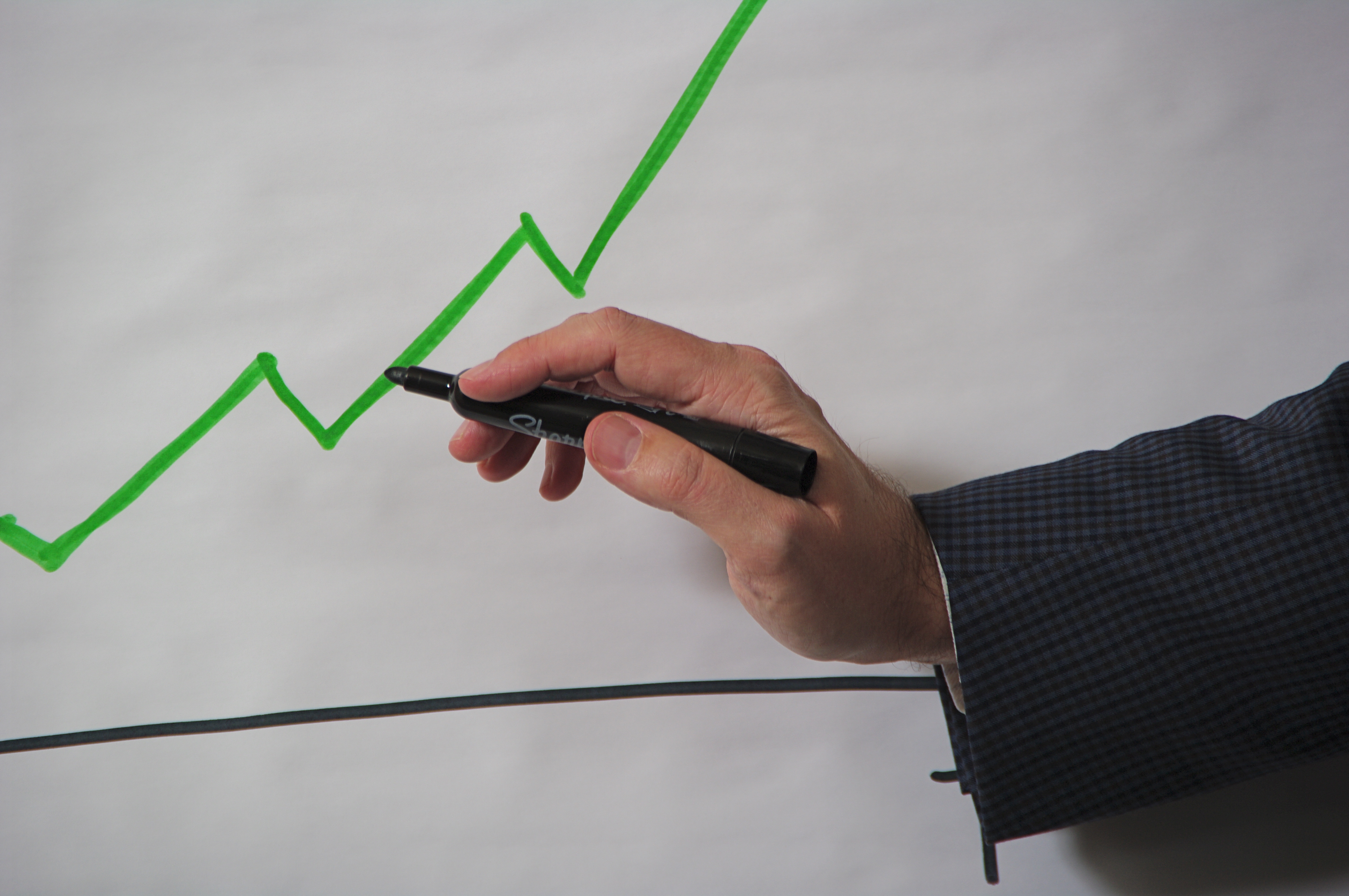 Para especialista, saber enfrentar as frustrações é essencial quando o assunto é crise financeira