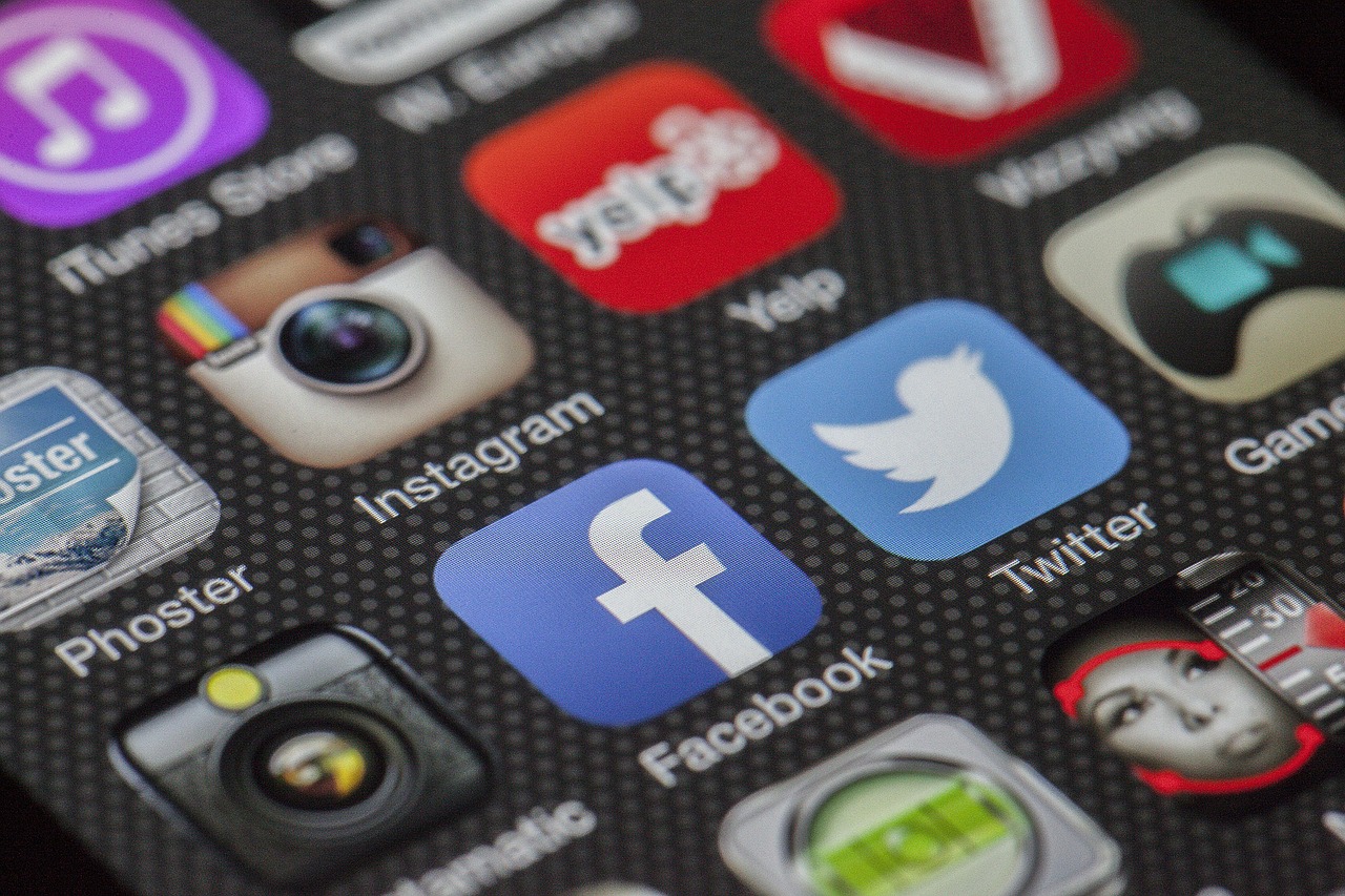 Deepfakes, robôs, instagram e bullying: Para onde estamos indo?