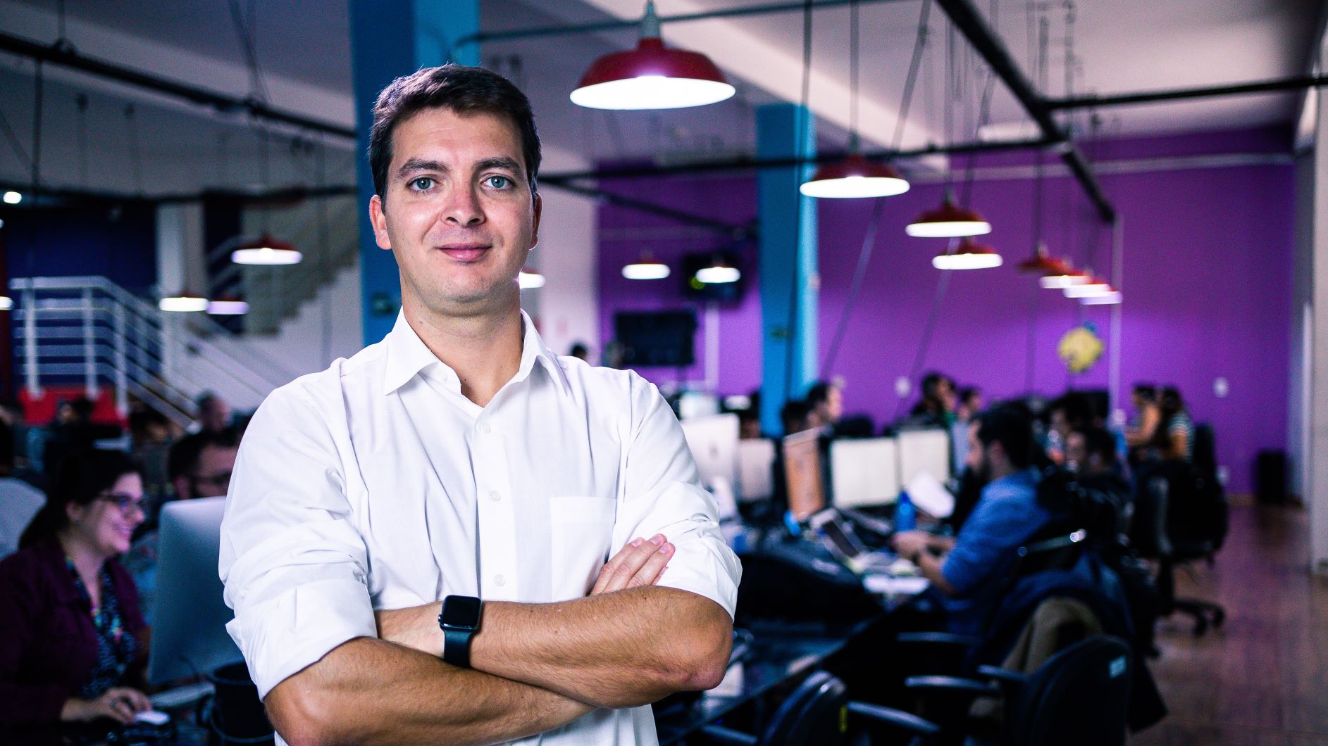 Benefícios do modelo de trabalho híbrido em administradoras e imobiliárias