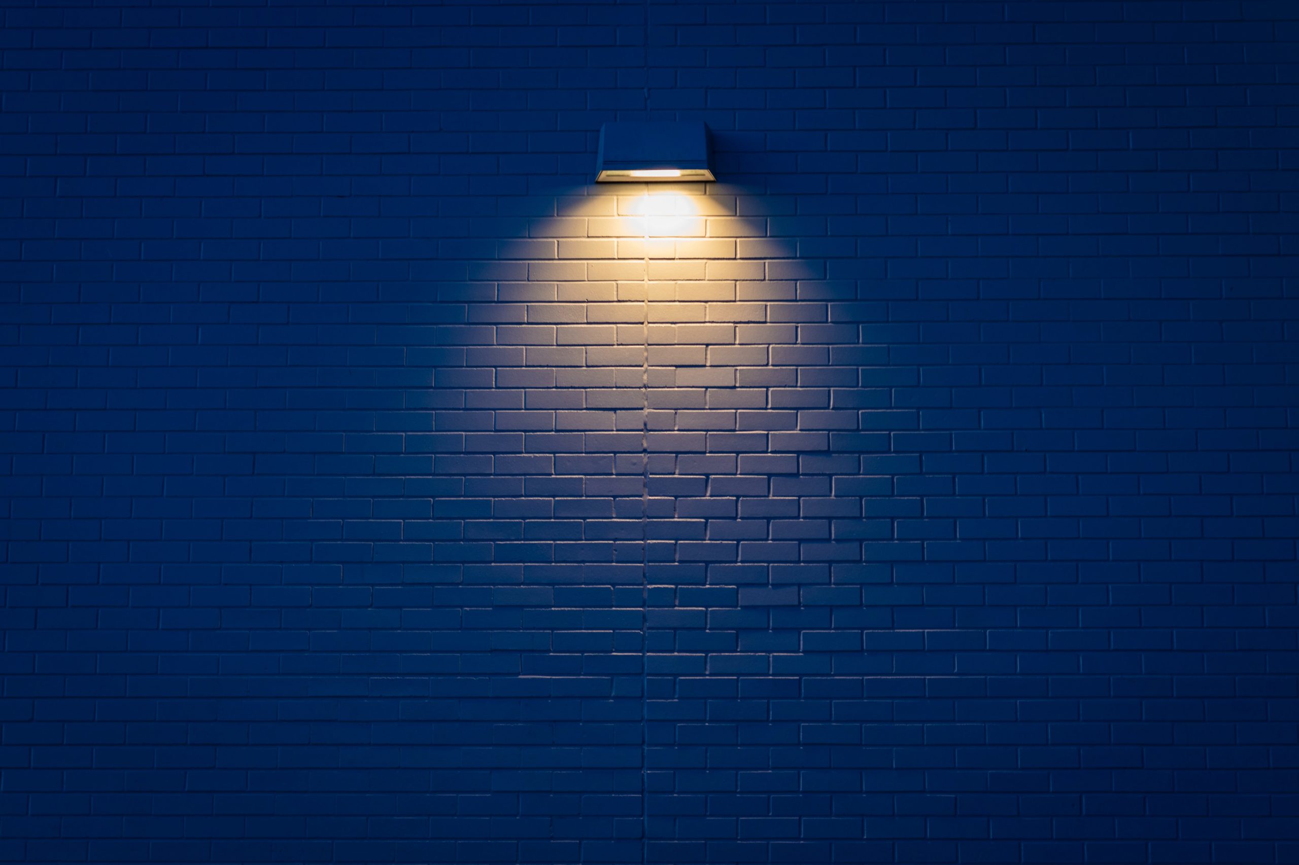 Conheça os principais erros cometidos na escolha de produtos de iluminação quando o assunto é eficiência energética