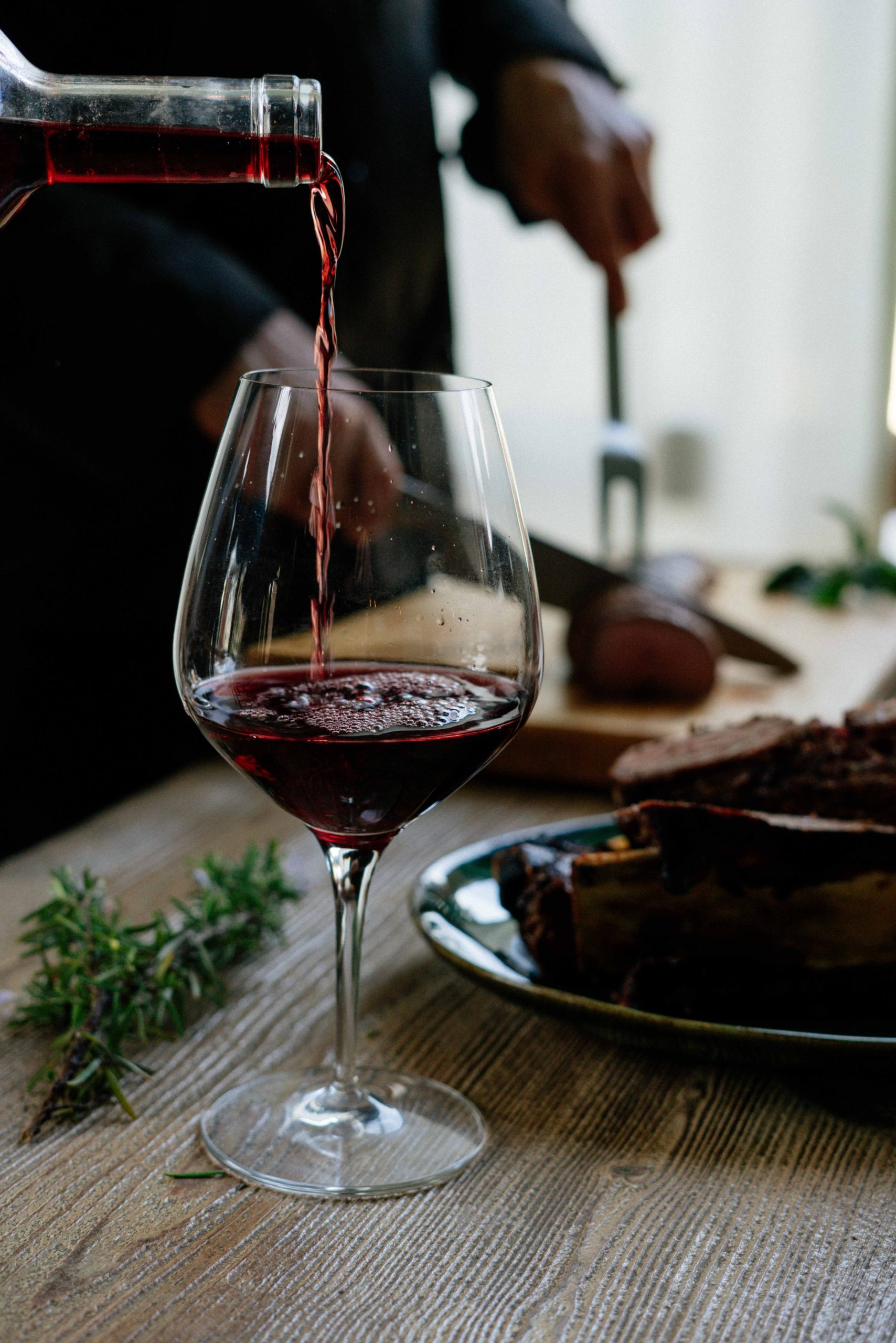 Grupo Açotubo aposta em evento on-line sobre harmonização de vinhos como ação de relacionamento