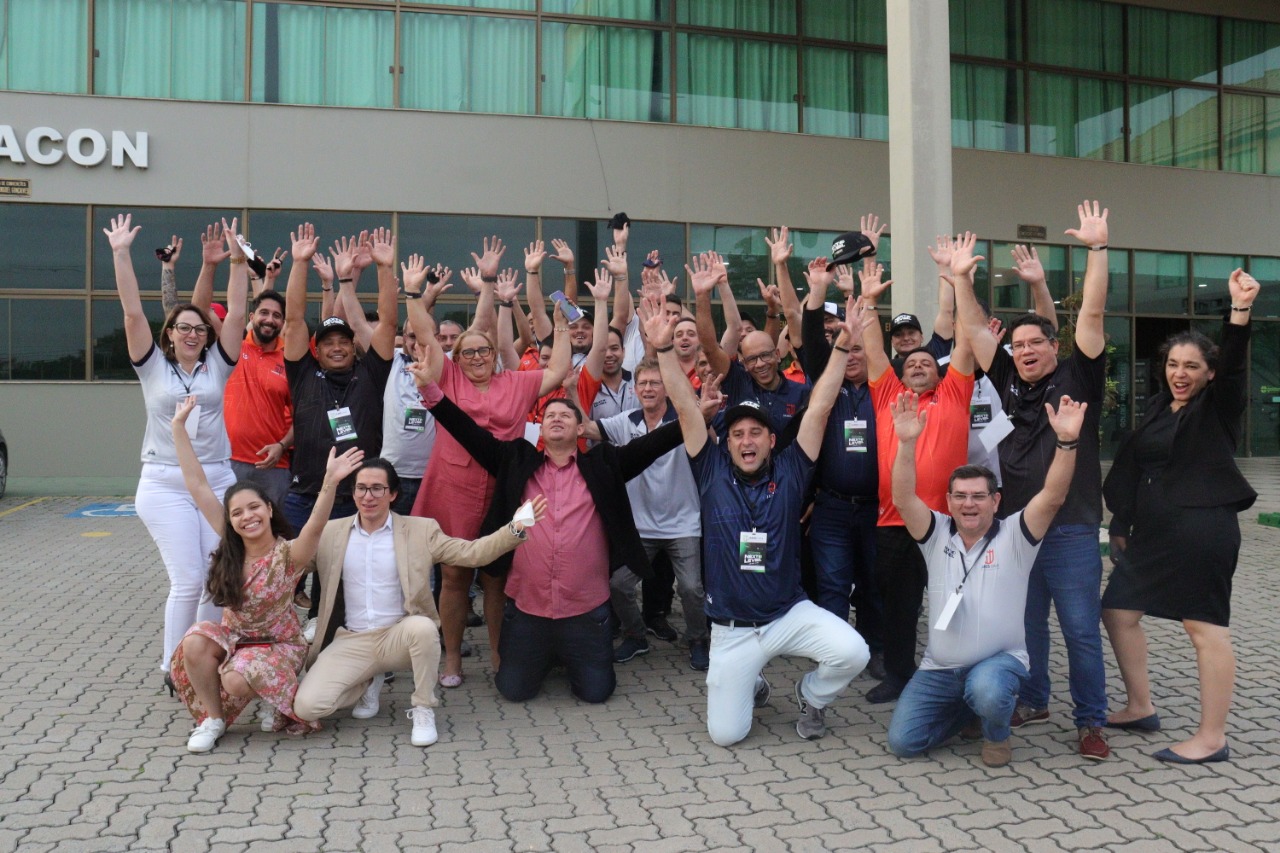 CURSO DE TRADER LEVA ALUNOS A GANHAR EM 2 DIAS MAIS DE 10 MIL REAIS