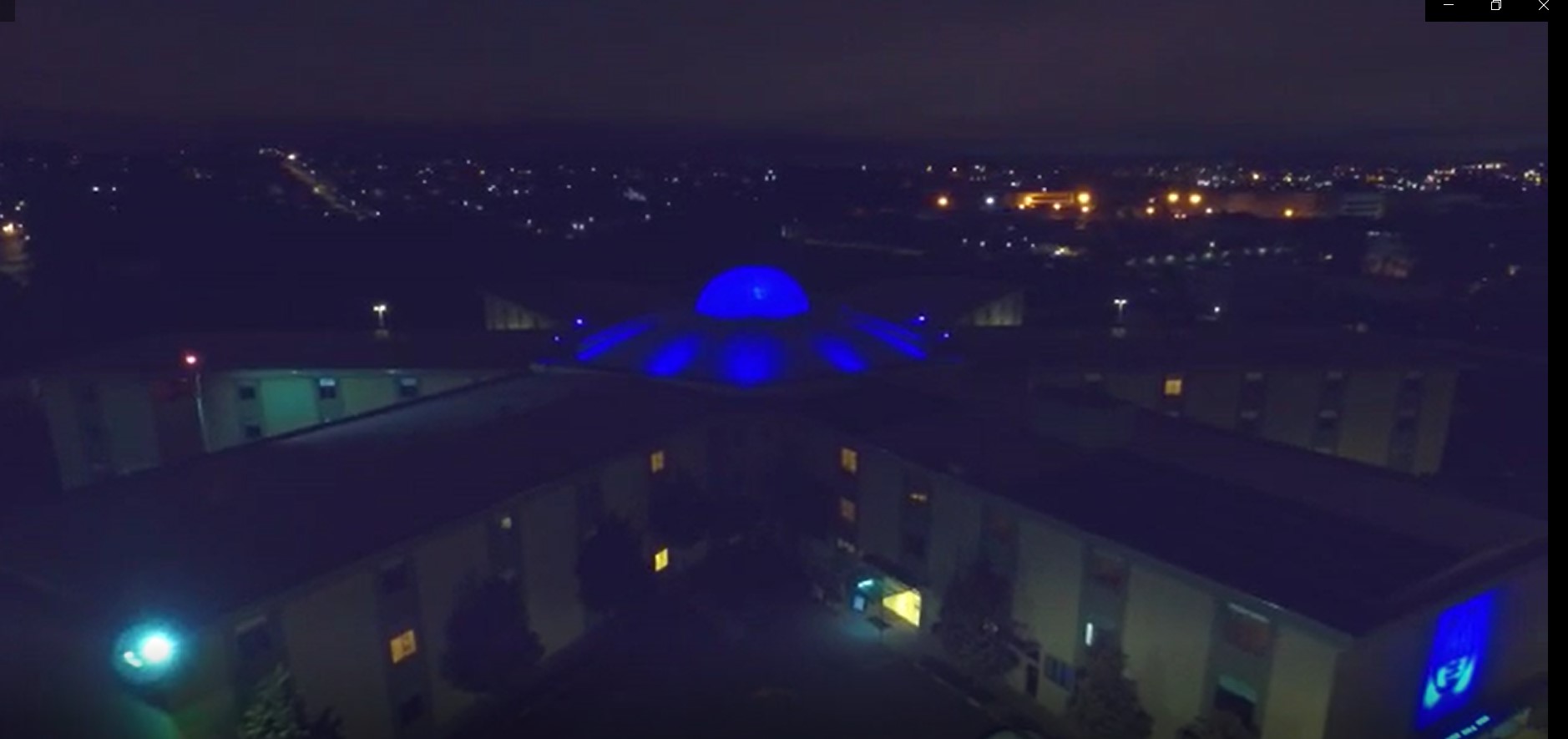 Uma das maiores necrópoles da América Latina iluminada para os dez anos do Novembro Azul