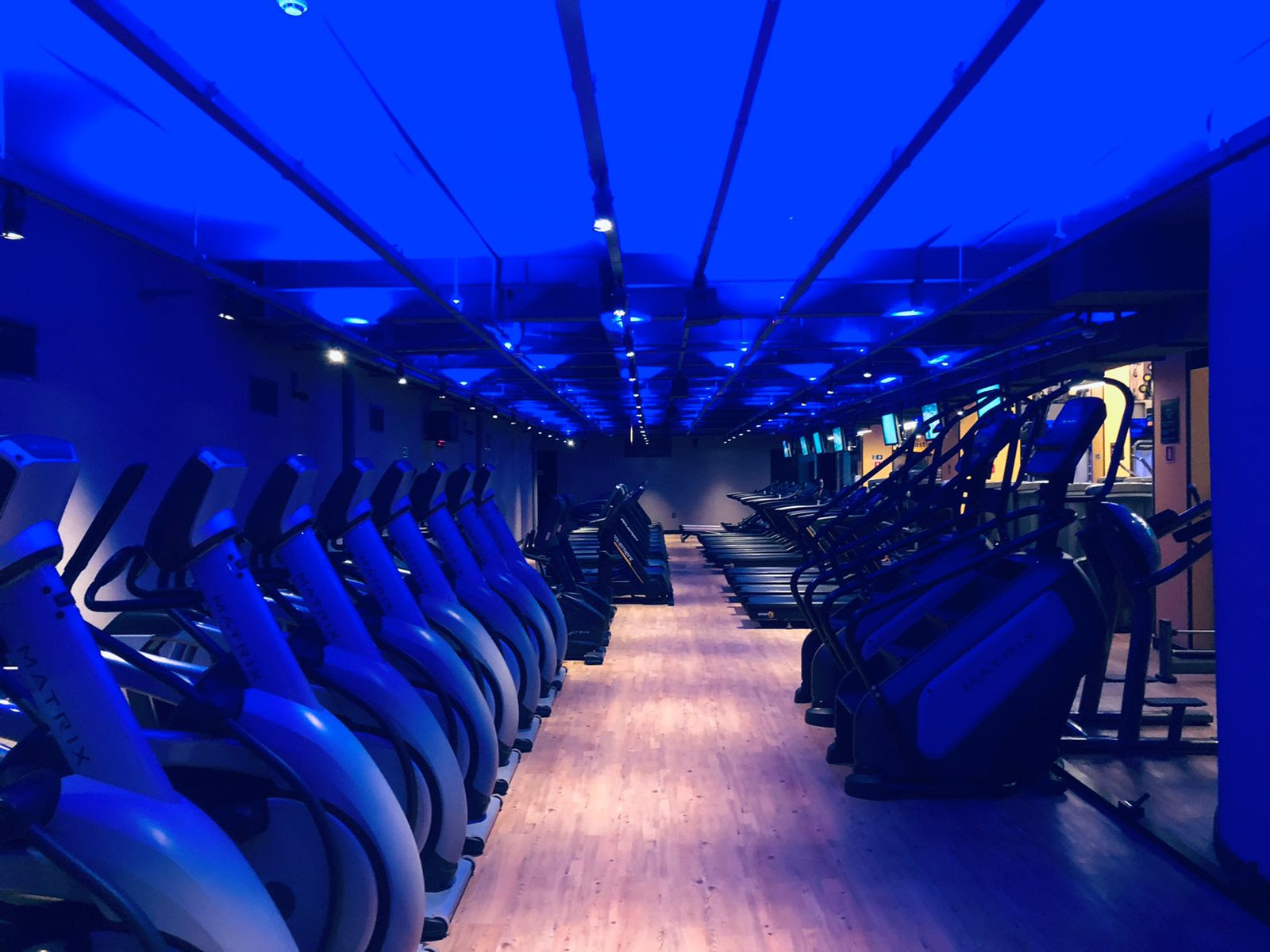 Smart Fit inaugura unidade no Shopping Curitiba
