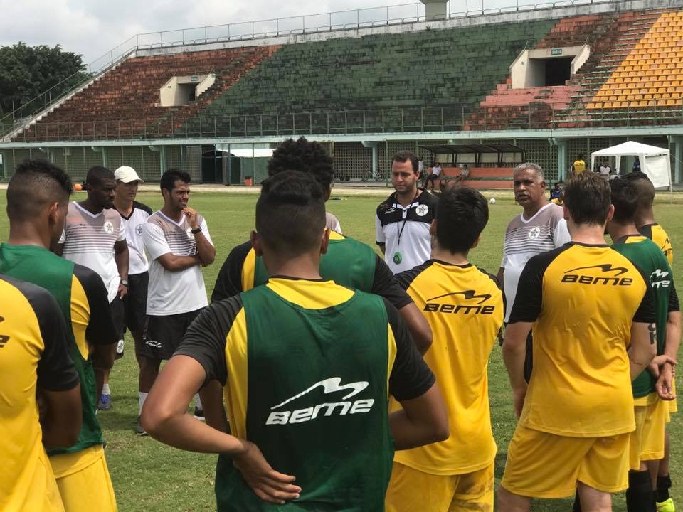 Transferência de jogadores de futebol para o exterior movimentou mais de R$ 1 bi
