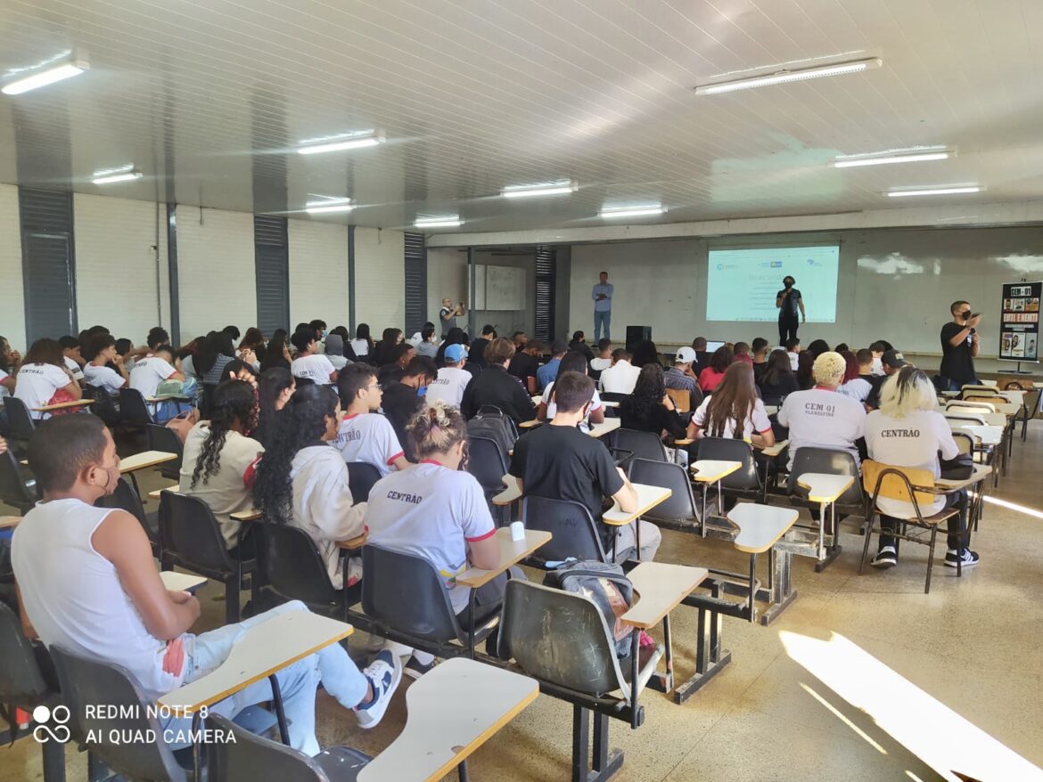 Falta de experiência agrava desemprego entre jovens