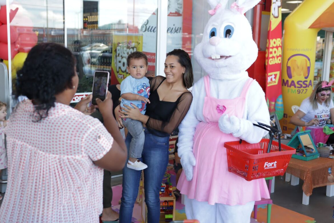 Lojas do Fort tem programação de Páscoa com chegada do coelhinho e atrações para as crianças neste sábado (01) 