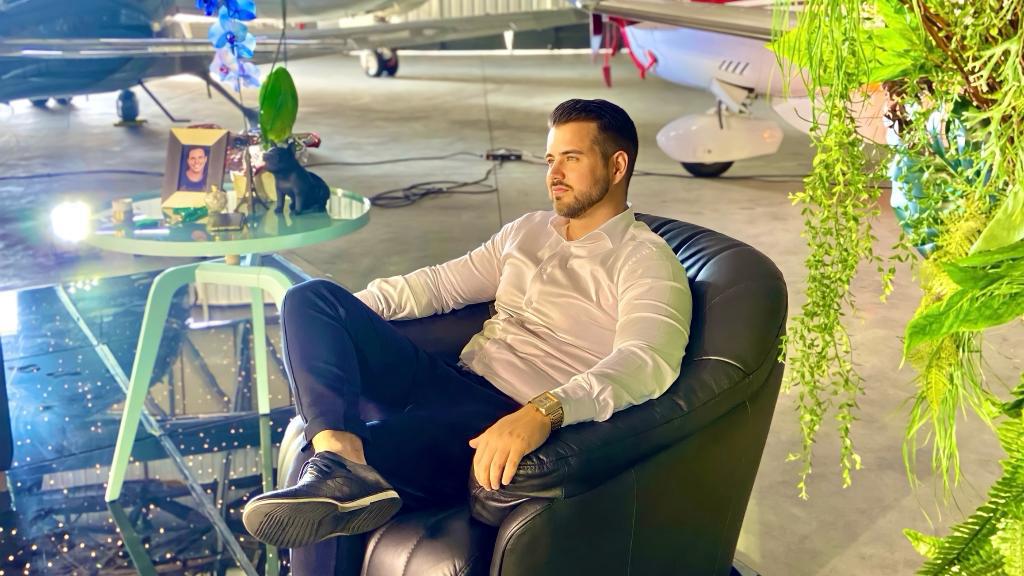 Silvestre Cabrera, o jovem empresário que vem transformando o sono dos brasileiros através de colchões altamente tecnológicos 