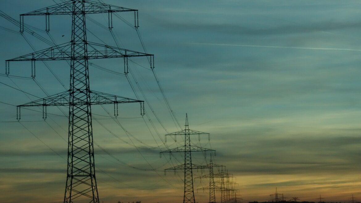 Abertura do mercado livre de energia traz vantagens para o consumidor em 2024